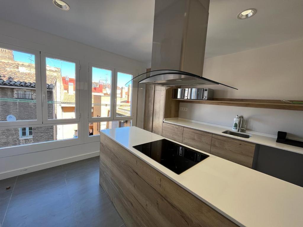 Vtz El Balcon De Conde De Aranda III Apartamento Saragoça Exterior foto